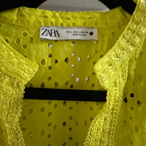 Zara Neon Yellow Eyelet Tunic Top NWT - Picture 2 of 7